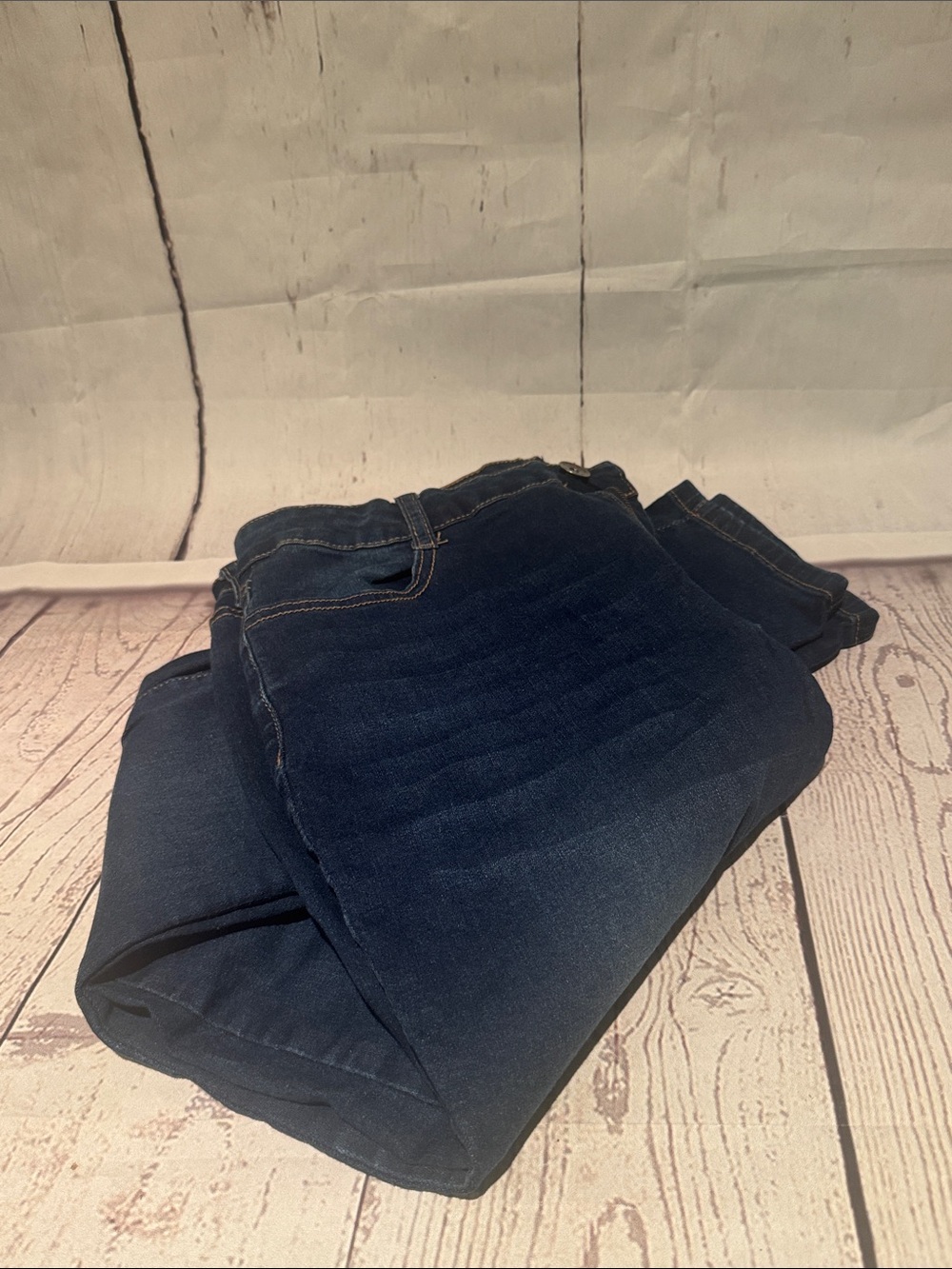 EUC Serpentine skinny jeans